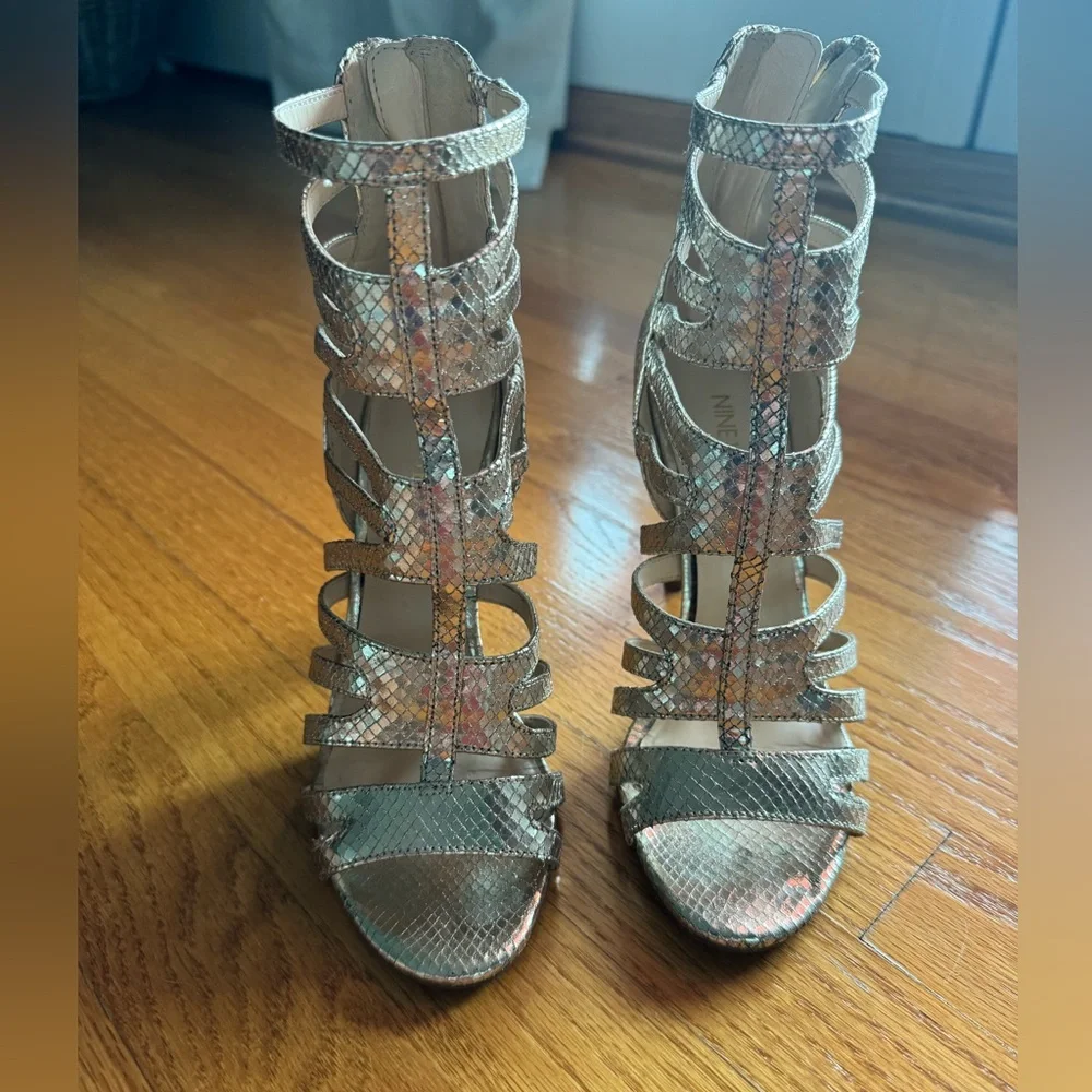 Heels - Picture 3 of 5